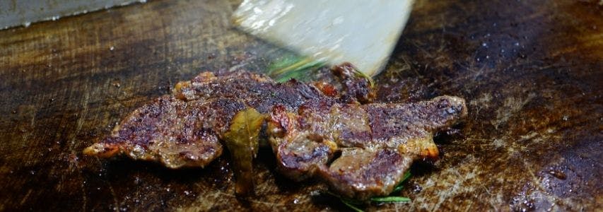 How To Cook Steak In Easy Steps – The Best Tips and Tricks guide cover image
