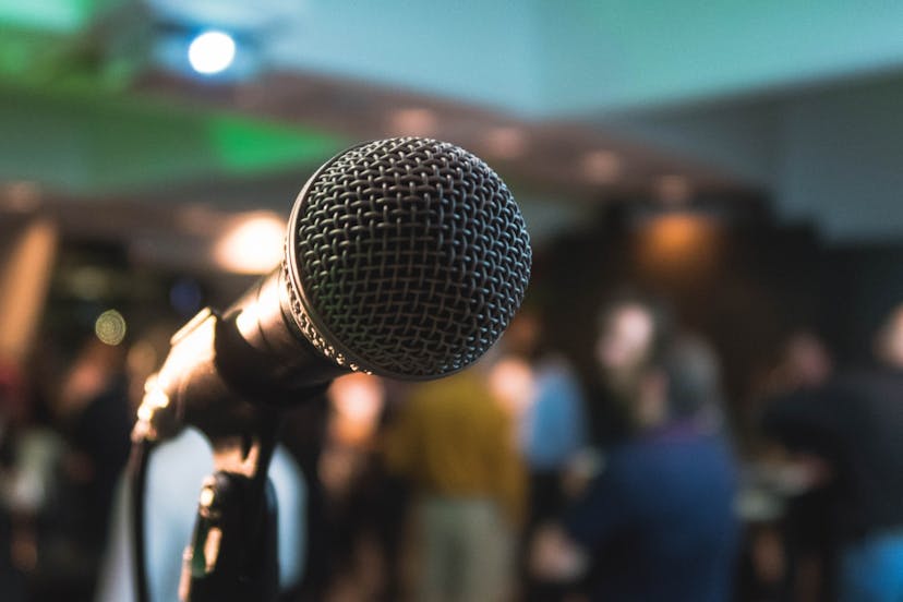 How To Overcome Fear of Public Speaking guide cover image