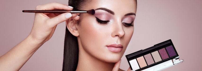 How to Apply Eyeshadow in Easy Steps guide cover image